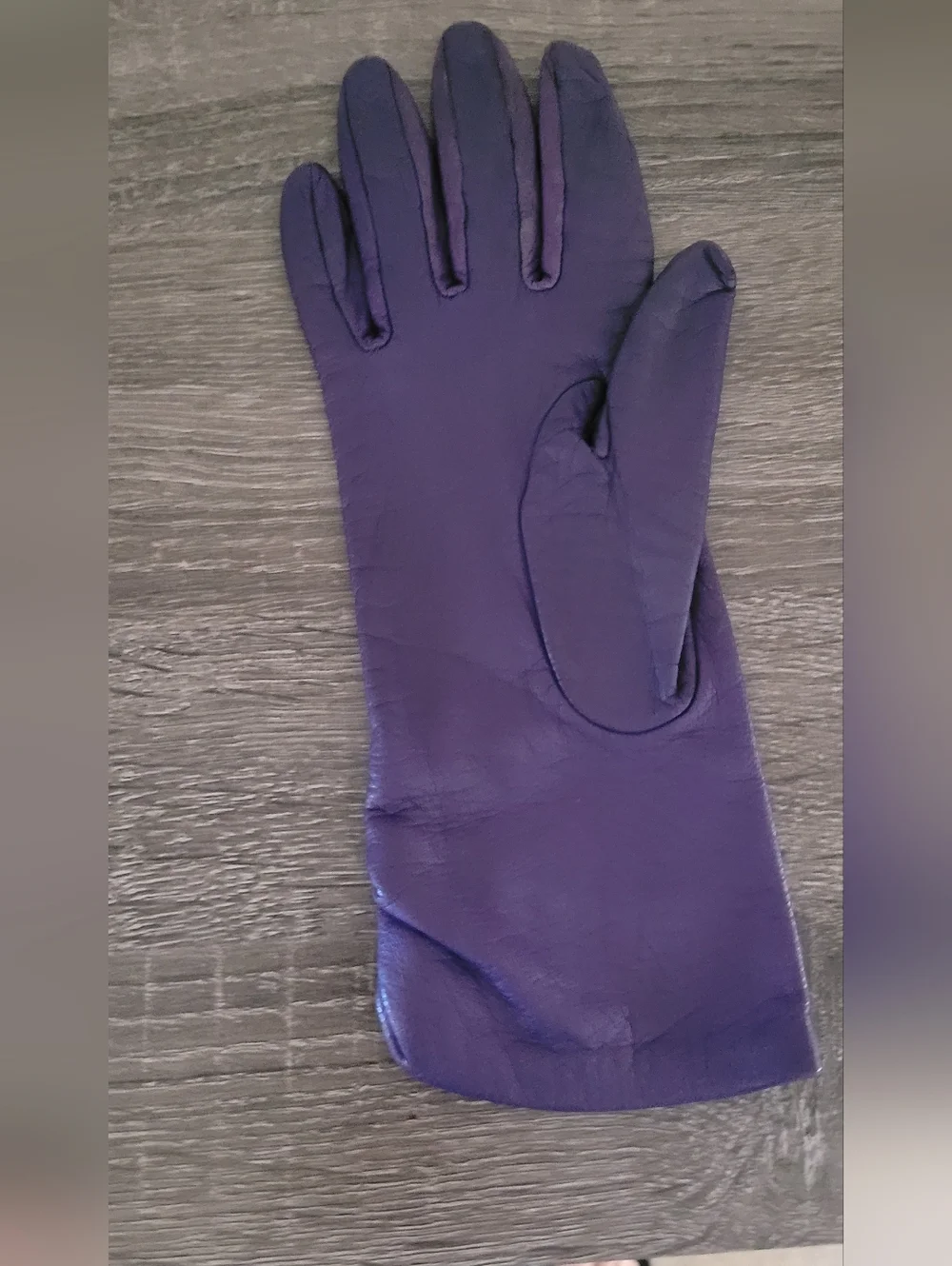 Vintage Leather Gloves Purple